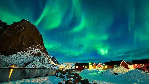 vb m fr+ Aurora Borealis über Norwegen