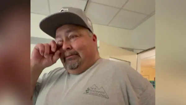 Jetzt fließen Tränen! Große Ehre für den Stiefopa