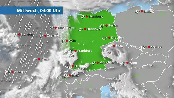 Frostige Nacht mit wenigen Wolken